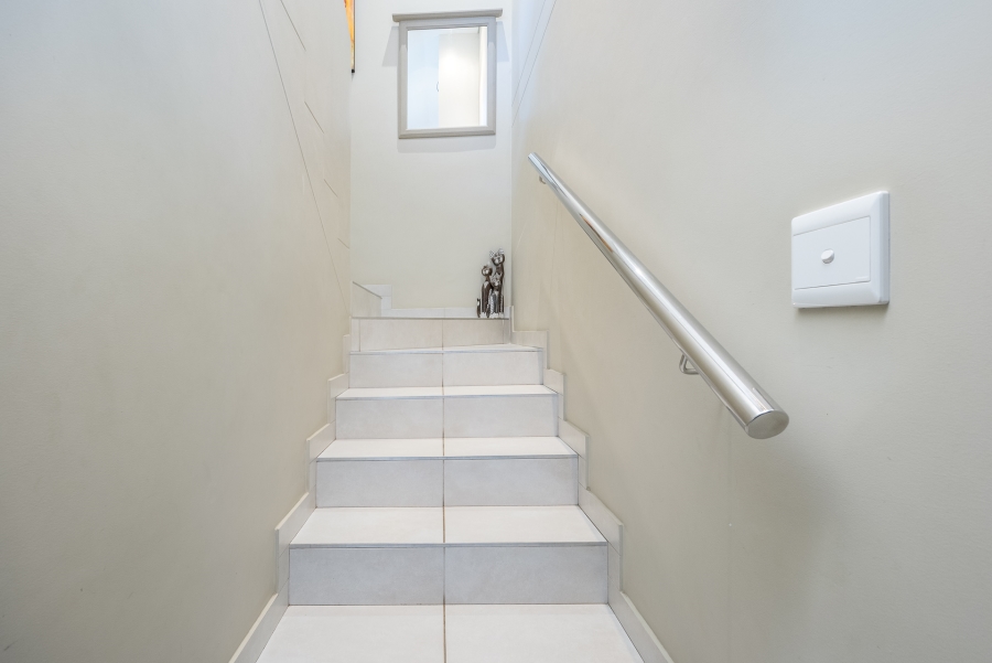 3 Bedroom Property for Sale in Graanendal Western Cape